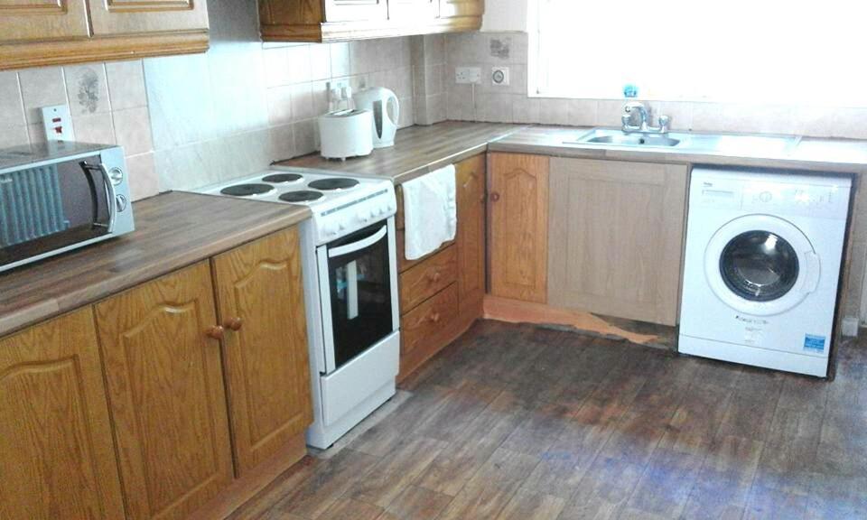 Avondale Accommodation Леттеркенни Экстерьер фото